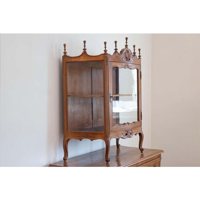 19th Century French Louis XV Style Walnut Display Cabinet with Carved Musical Instruments For Sale - Image 4 of 8