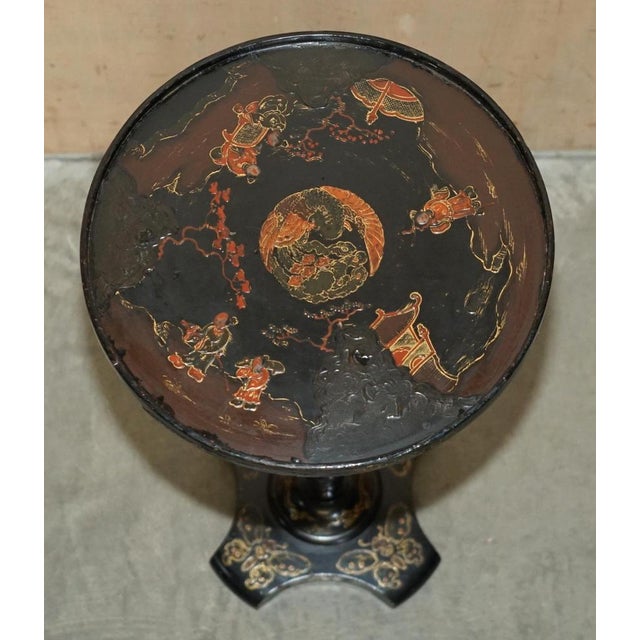 Chinese Chinoiserie Lacquered & Hand Painted Side Table For Sale - Image 12 of 18