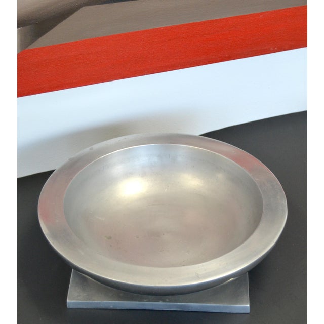 Metal 1970s Michael Graves Signed Aluminum Decorative Bowl Centerpiece by Michael Aram For Sale - Image 7 of 12