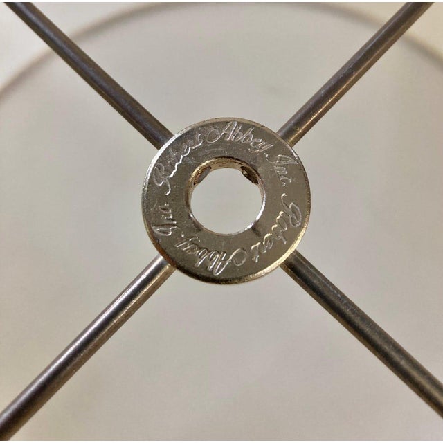 Pair of Robert Abbey Gold Table Lamps | Contemporary Modern Lamps | Sculptural Curved Lamps | Original Condition For Sale - Image 9 of 10