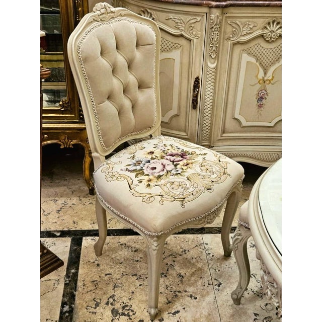French French-Style Off-White Velvet Chair – Tufted Back, Floral Seat & Carved White Frame For Sale - Image 3 of 4