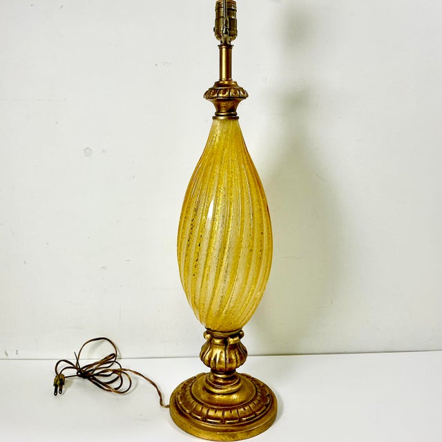 1950s Vintage Italian Venetian Swirled Opaline Glass Table Lamp With Gold Florentine Base. After Galliano Ferro For Sale - Image 11 of 14