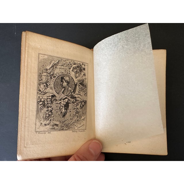 Antique Miniature Leather Bound French Book Odes d'Horace For Sale - Image 10 of 12