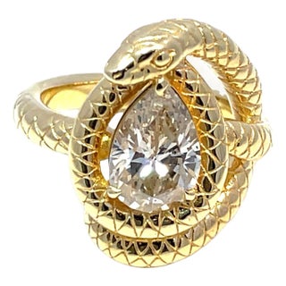 18k Yellow Gold Snake Ring With Pear-Shape Diamond, Size 6.25 For Sale