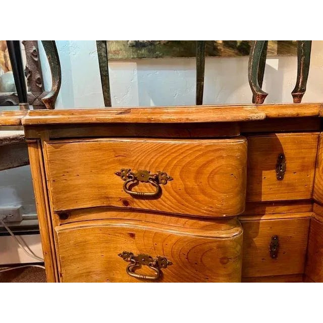 Late 19th Century Late 19th Century Serpentine Chest of Drawers For Sale - Image 5 of 7
