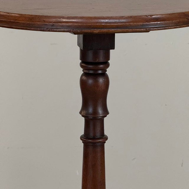 Vintage English Mahogany Lamp Table ~ End Table For Sale - Image 13 of 16