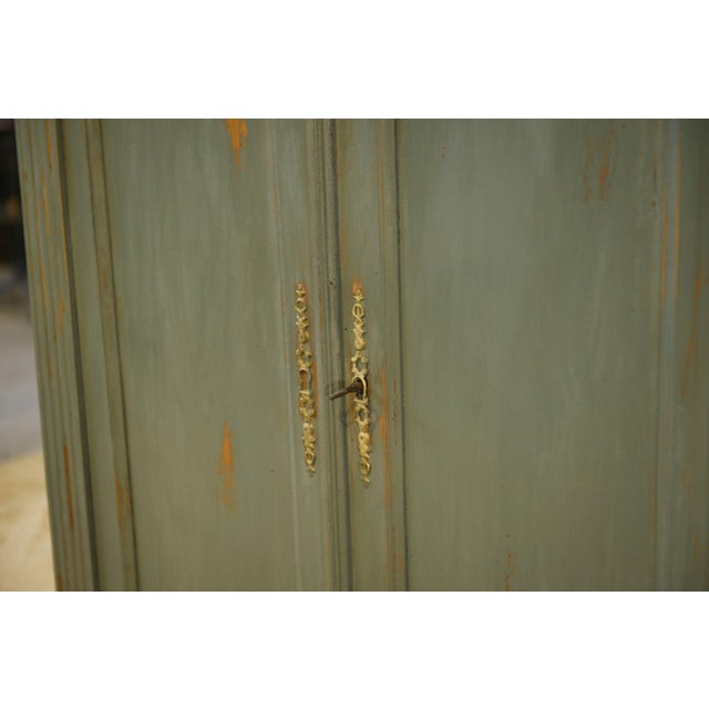 1940s 2-Body Buffet in Patinated Elm, 1940s For Sale - Image 5 of 11