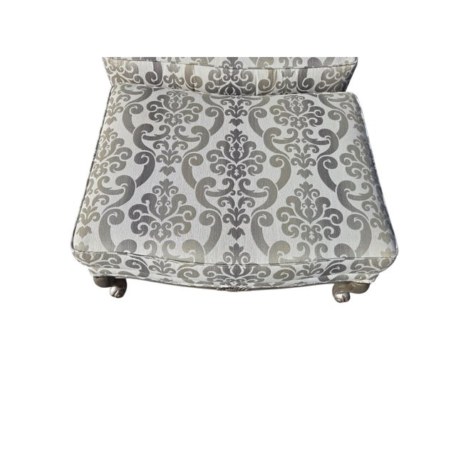 1990s Oversized Ethan Allen Versailles Bergere Lounge Chair & Ottoman Set Damask For Sale - Image 9 of 18