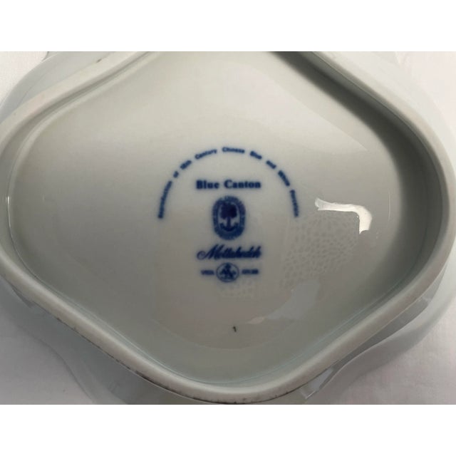 Vintage Mottahedeh Blue Canton Shell-Shaped Serving Dish For Sale - Image 4 of 6