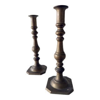Vintage Mid-Century Modern Brass Turned Candlestick Holders, a Pair For Sale