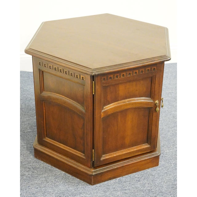 Kling Furniture Co. Kling Colonial Cambridge Court Solid Cherry Traditional Style Hexagonal Storage Accent End Table in 36-8007 - 219 Finish For Sale - Image 4 of 13