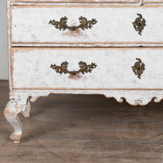 Late 18th Century Swedish White Gustavian Wedding Cabinet For Sale - Image 13 of 17