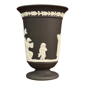 1970s Wedgwood Jasperware Black Footed Pedestal Vase With Classical Scene With Cherubs