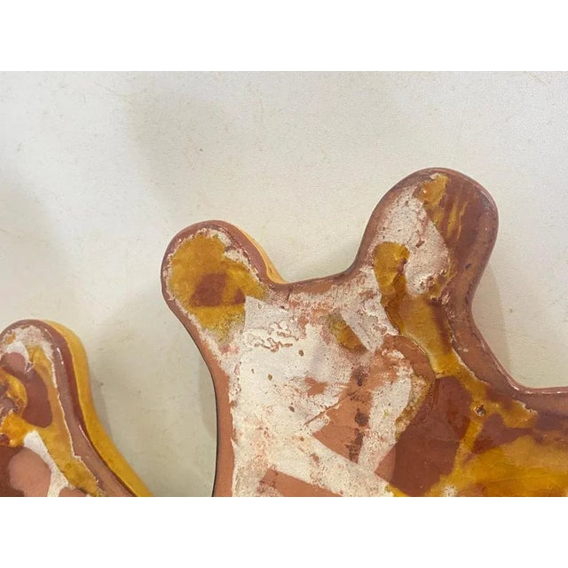 Cross Wall Decoration in Yellow and Green Ceramic, 20th Century For Sale - Image 9 of 10