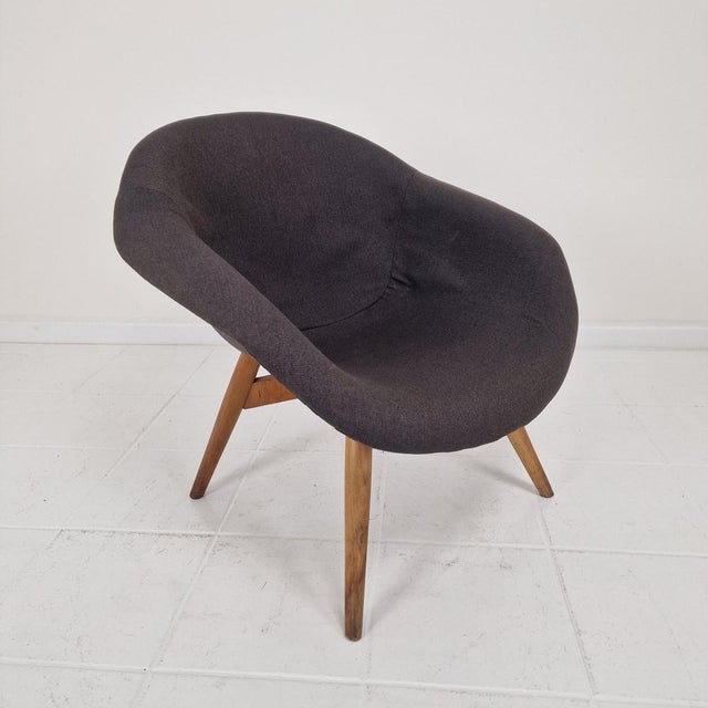 1960s Set of Bucket Lounge Chairs by Miroslav Navrátil for Vertex, 1960s For Sale - Image 5 of 18