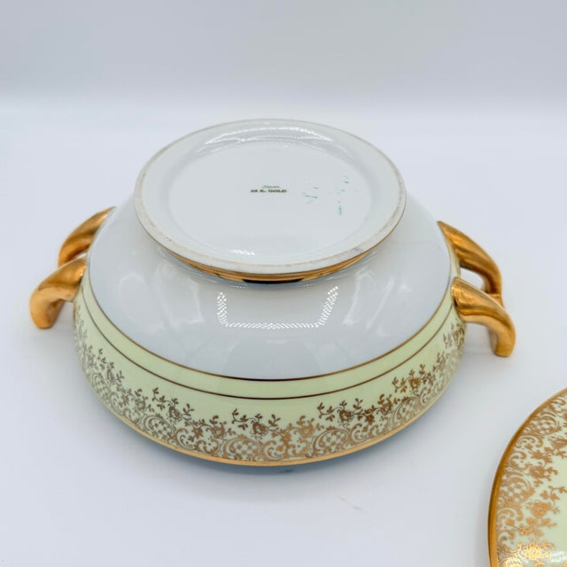 Japanese Vintage Japanese Ivory and 22k Gold Lidded Serving Dish With Pedestal Base For Sale - Image 3 of 8