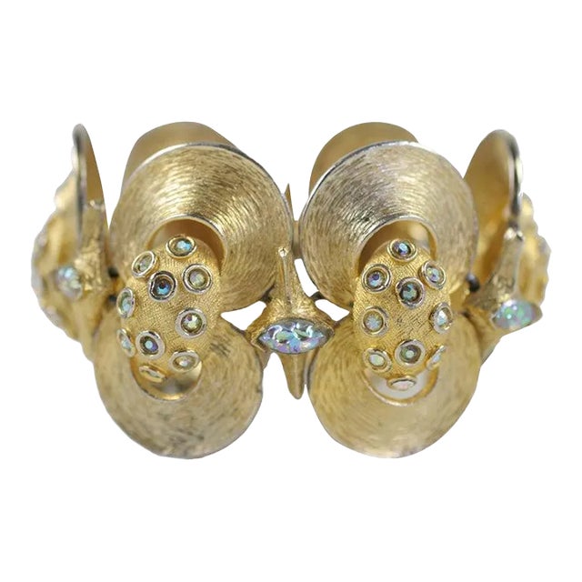 1950s HOBE Rhinestone & Goldtone Clamshell Bracelet For Sale