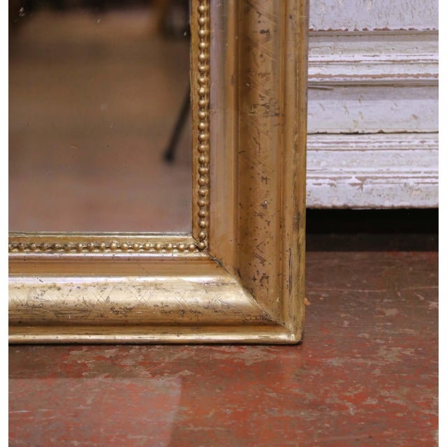 19th Century French Louis Philippe Giltwood Wall Mirror With Engraved Motifs For Sale - Image 4 of 6