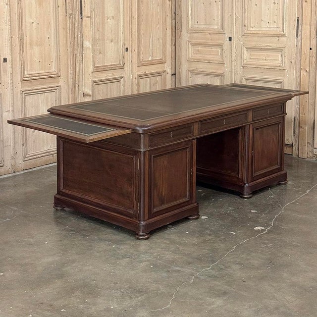 19th Century French Louis Philippe Period Executive Leather Top Mahogany Desk For Sale In Dallas - Image 6 of 18