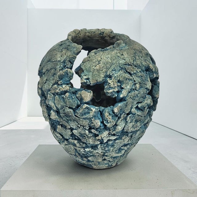 A substantial sculptural vessel by Stan Langtwait for Shapes of Clay, Graham, Washington, dating to circa the 1960s–1970s....