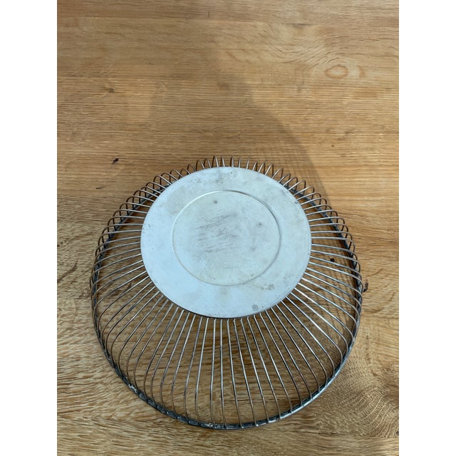 Vintage Leonard Silverplated Wire Work Round Bread Basket For Sale - Image 9 of 10
