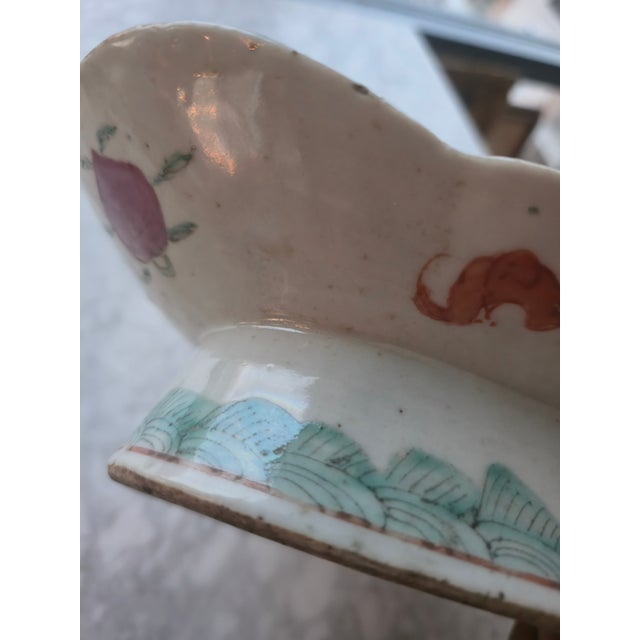 Antique Chinese Famille Rose Porcelain Pedestal Bowl Platter With Scalloped Rim For Sale - Image 4 of 7