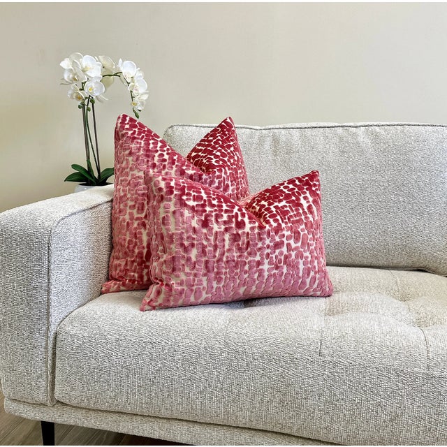 Not Yet Made - Made To Order Geranium Pink Speckle Velvet Throw Pillow With Feather Down Insert For Sale - Image 5 of 6