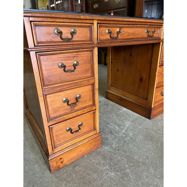 Wood Late 20th Century Sligh-Lowry Partner Desk For Sale - Image 7 of 11