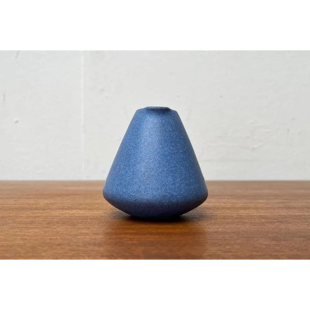 Small Minimalist German Carafe Vase by Hildegard and Peter Delius for Hamelner Kunsttöpferei, 1960s For Sale - Image 5 of 13