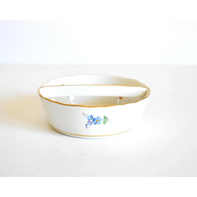 Meissen Scattered Flowers Pattern Bowl For Sale In San Francisco - Image 6 of 10