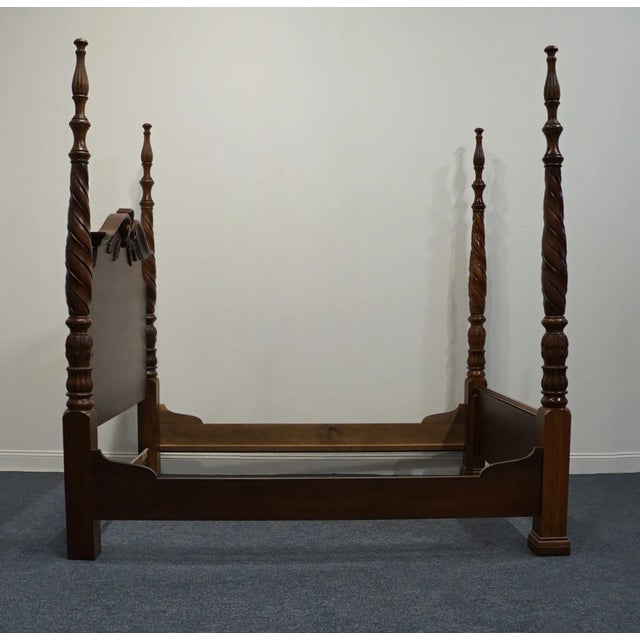 Thomasville Impressions Trafalgar Square Collection Contemporary Traditional Queen Size Four Poster Bed 36511-475 For Sale - Image 10 of 12