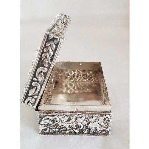 2000 - 2009 Antique Dutch Silver Repoussé Trinket or Jewellery Box Late 19th Century For Sale - Image 5 of 14