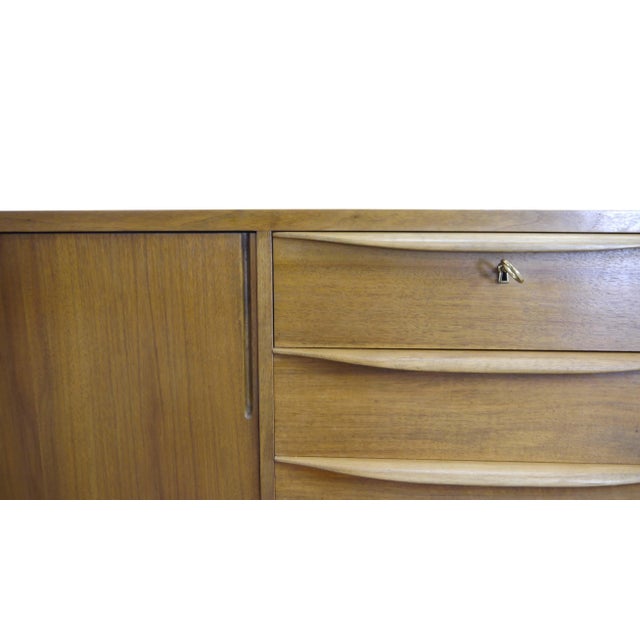 Bauhaus Sideboard by Franz Ehrlich for VEB Deutsche Werkstätten Hellerau, 1950s For Sale - Image 14 of 16