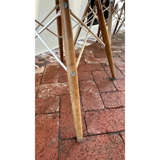 Eames Molded Fiberglass Chair Set For Sale - Image 14 of 17