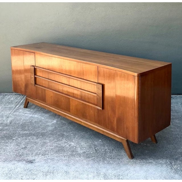 Wood Vintage Mid-Century Modern Wood Credenza For Sale - Image 7 of 12