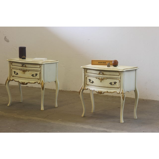 Wood Venetian Style Painted Wood Nightstands, 1960s, Set of 2 For Sale - Image 7 of 18