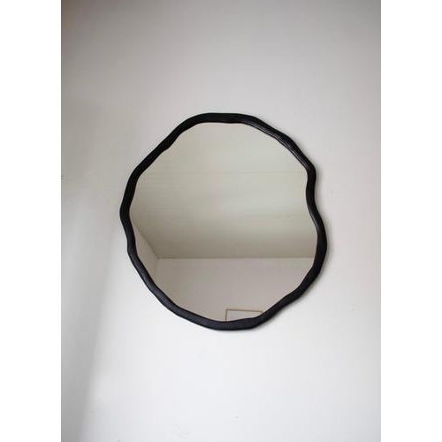 Black Handcrafted Ondulation Mirror by Alice Lahana Studio Limited Edition of 8 Dimensions: D 80 x H 70 cm Materials:...