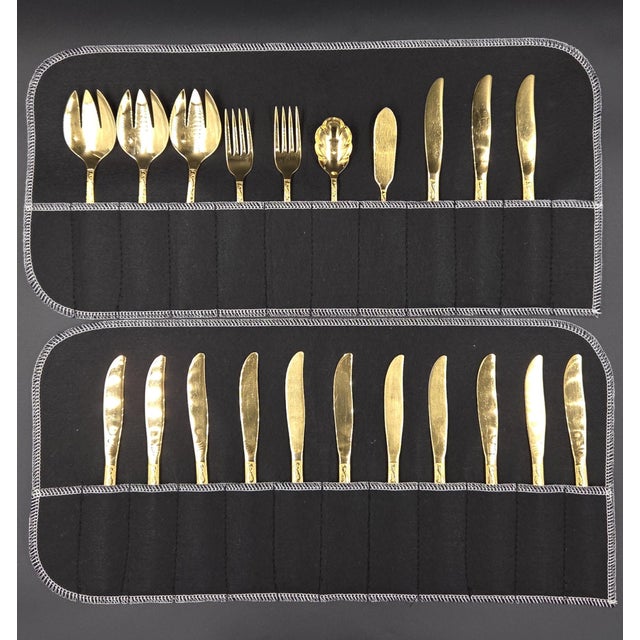 Vintage 1950s International Silver Co. "Americana Golden Heritage" Flatware - 21-Piece Collection For Sale - Image 18 of 18