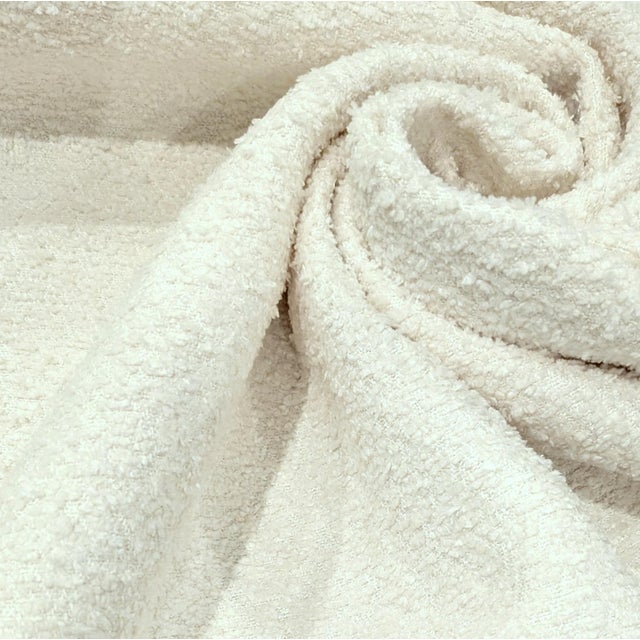 Listing is for one continuous cut of fabric measuring 5 yards. There are 10 yards available, so if you purchase both units...