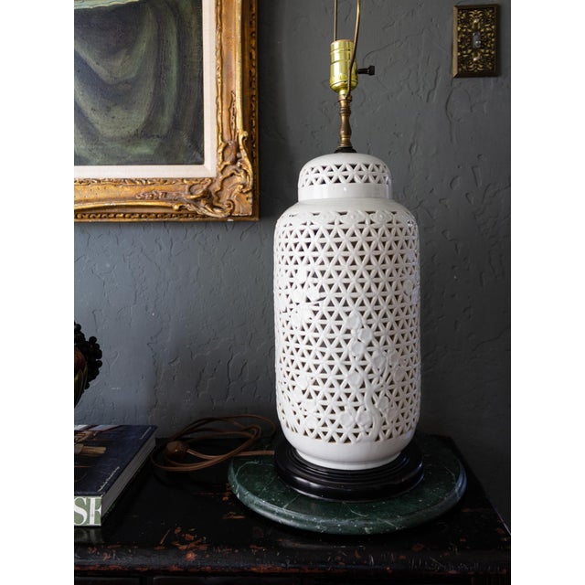 Mid-Century Modern 1960s Pierced Porcelain Blanc De Chine Ginger Jar Lamp For Sale - Image 3 of 18