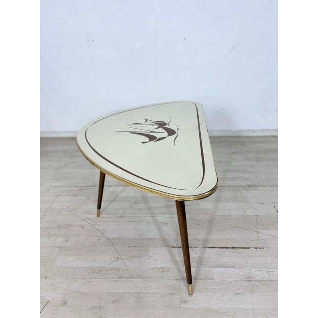 Mid-Century Kidney-Shaped Coffee Table with Graphic Decor For Sale - Image 5 of 8