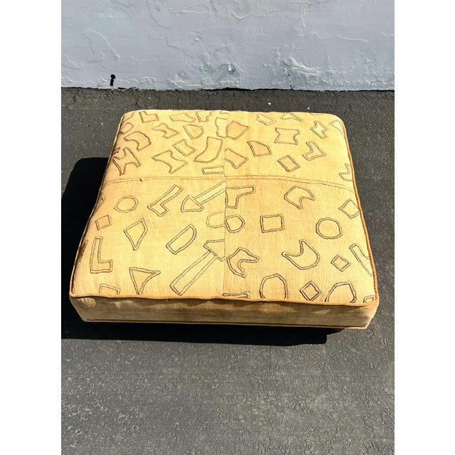 African Kuba Cloth Vintage Ottoman (Vintage) For Sale In Los Angeles - Image 6 of 8