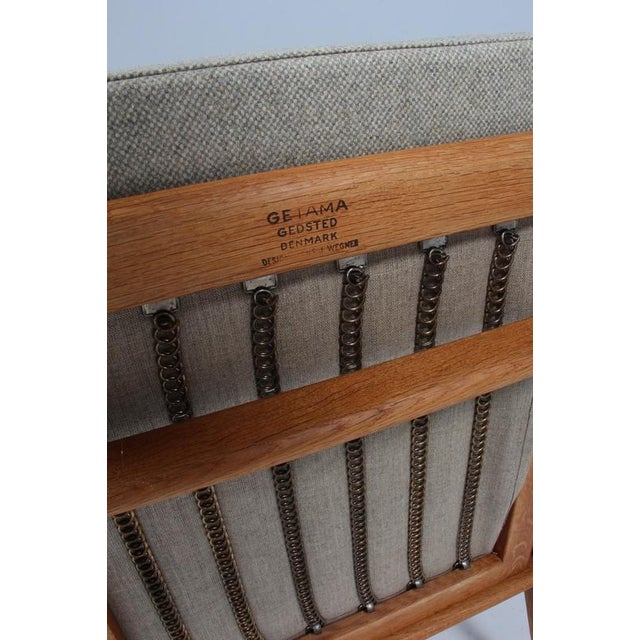 Lounge Chair Model 290 in Oiled Oak by Hans J. Wegner for Getama, Denmark, 1970s For Sale - Image 6 of 8