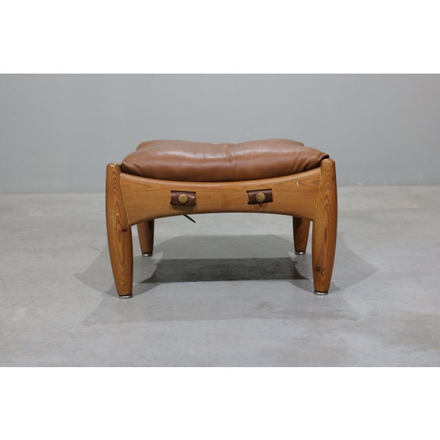 Set of Sheriff Lounge Chair and Ottoman by Sergio Rodrigues for ISA, 1960s For Sale - Image 6 of 14