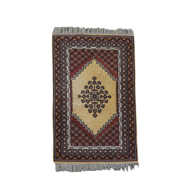 This beautiful vintage wool rug, mainly purple and yellow shades, 255x150cm. Let your home shine with this beautiful rug....