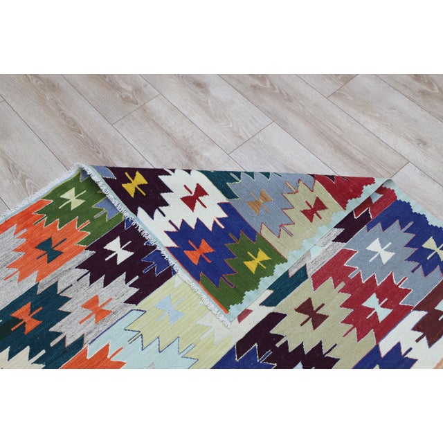Textile 1970s Southwestern Style Handmade Multicolor Oushak Kilim Rug For Sale - Image 7 of 8