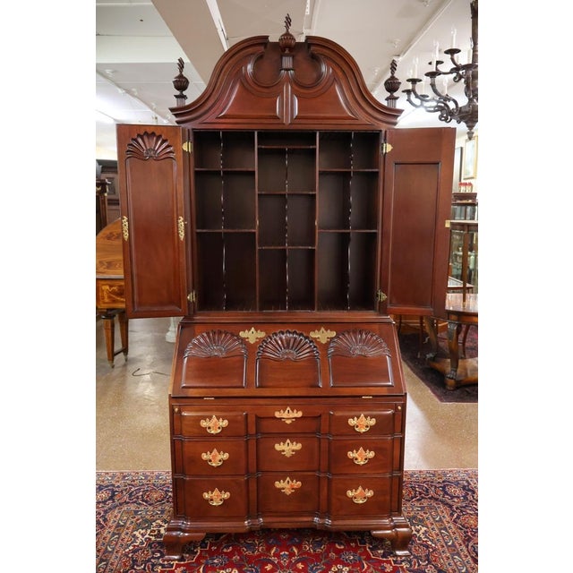 Chippendale 1990s Kindel Winterthur Mahogany Rhode Island Goddard Chippendale Secretary Desk For Sale - Image 3 of 18