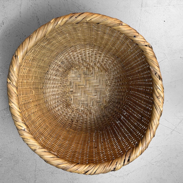 Shōwa Japanese Bamboo Baskets, 1950, Set of 2 For Sale - Image 10 of 13