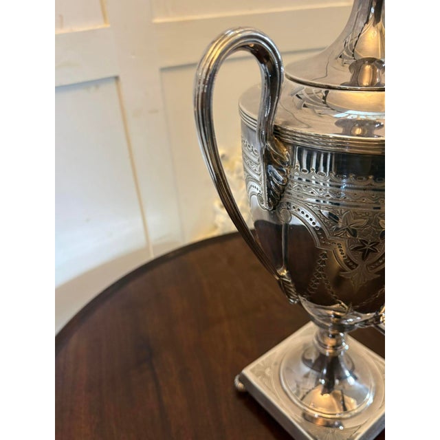 Antique Victorian Sheffield Silver Plated Tea Urn from Walker & Hall, 1880 For Sale - Image 4 of 15