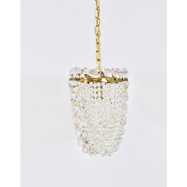 58 Zeppelin Chandelier in Crystal and Brass by J. T. Kalmar for Kalmar, Vienna, Austria, 1950s For Sale - Image 9 of 18